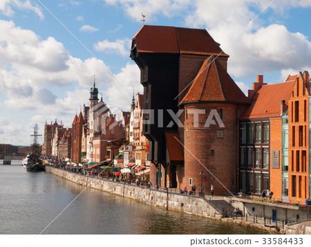 The medieval Crane in Gdansk marina 33584433