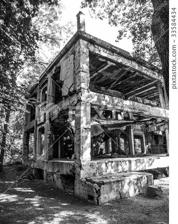 Ruined barracks on Westerplatte peninsula, Gdansk Ruined barracks on Westerplatte peninsula, Gdansk 33584434
