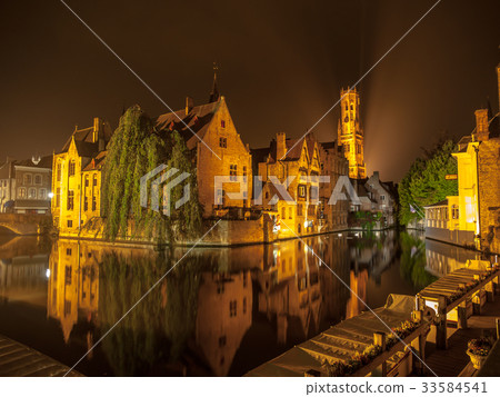 Bruges at night 33584541