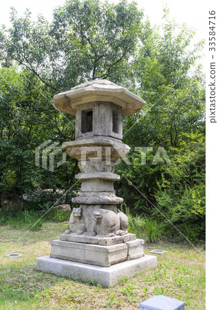 Yeoju Paleolithic twin magnets, etc., National Museum of Korea 33584716