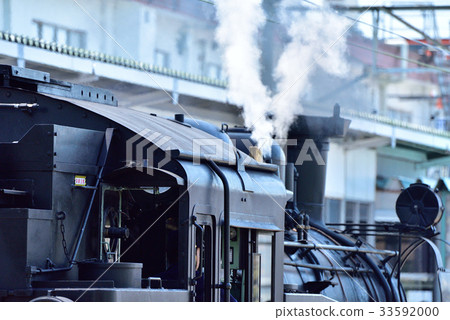 C11 steam locomotive 33592000