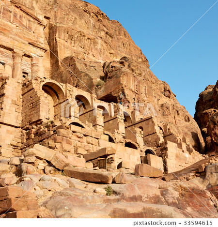 tomb in the antique site of petra in jordan tomb in the antique site of petra in jordan 33594615