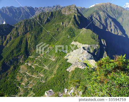 Ancient Incan city of Machu Picchu 33594759