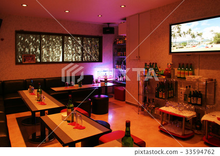 Karaoke snack 33594762