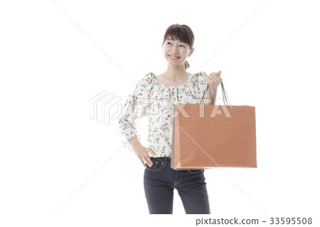 Women in shopping image Women in shopping image 33595508