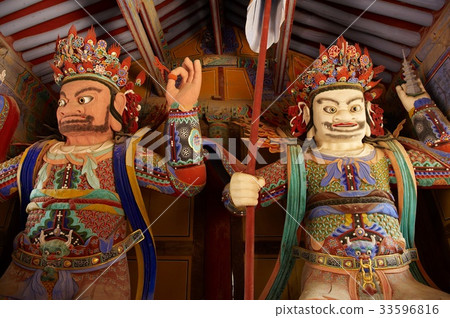 King of the four cities, Tongdosa, Yangsan, Gyeongnam 33596816