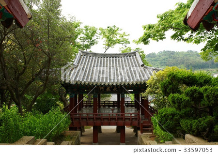 Chungryongsa, Tongyeong-si, Gyeongnam 33597053