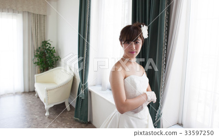 新娘美女形象 33597250