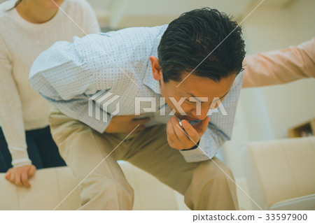 vomit, puke, patient 33597900