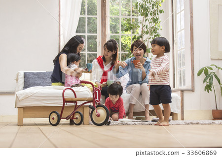 媽媽朋友一起養育 媽媽朋友一起養育 33606869