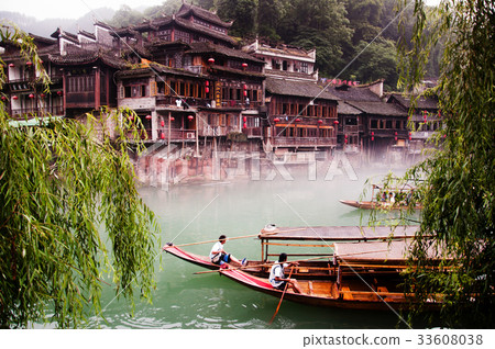 Fenghuang, Hunan, China old town Fenghuang, Hunan, China old town 33608038