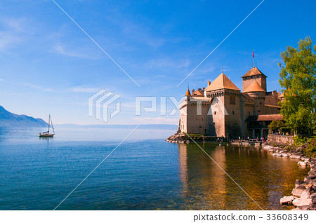 Chillon castle, Lake Geneva, Montreux, Switzerland Chillon castle, Lake Geneva, Montreux, Switzerland 33608349