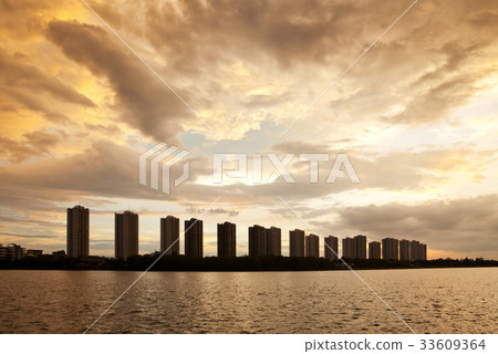 Modern apartment 33609364