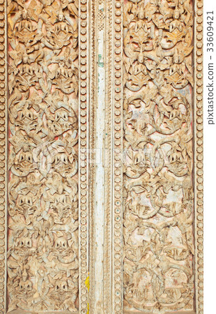 Old gold door Old gold door 33609421