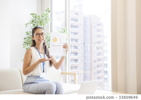 Business woman Business woman 33609649