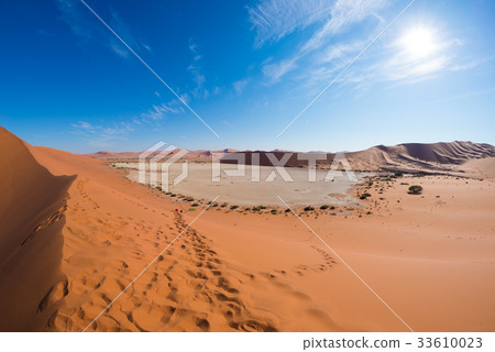 The scenic Sossusvlei and Deadvlei, Namibia. 33610023