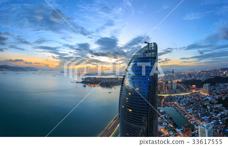 Xiamen Petronas Twin Towers Scene 33617555
