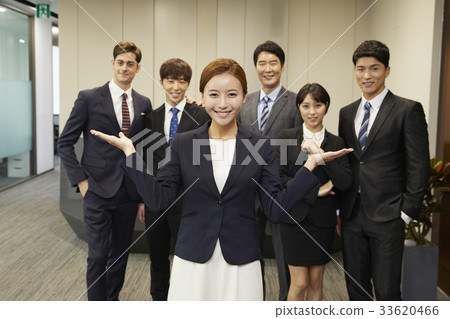 Businesswoman, business woman Businesswoman, business woman 33620466