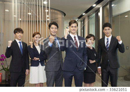 Businesswoman, business woman 33621051