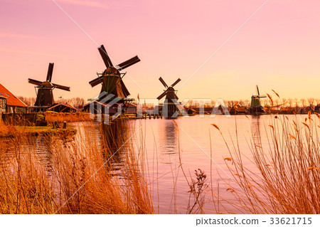 Panorama with windmills in Zaanse Schans, Holland 33621715