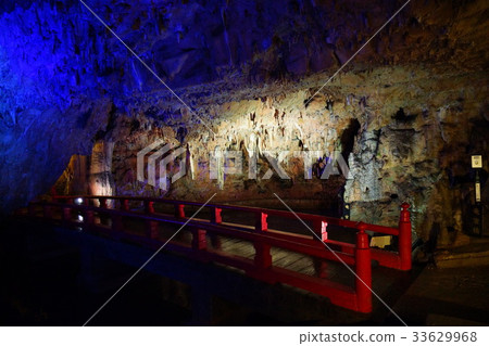 石灰岩洞 石灰岩洞 33629968