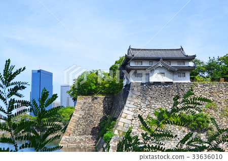 Osaka-jo Castle and high-rise building group Osaka-jo Castle and high-rise building group 33636010
