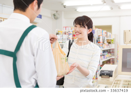 便利店攤位商店購物收銀員付款 33637419