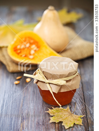 Small pumpkins and pumpking jam Small pumpkins and pumpking jam 33638783