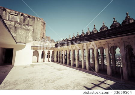 Mehrangarh Fort in Jodhpur, Rjasthan, India 33639504