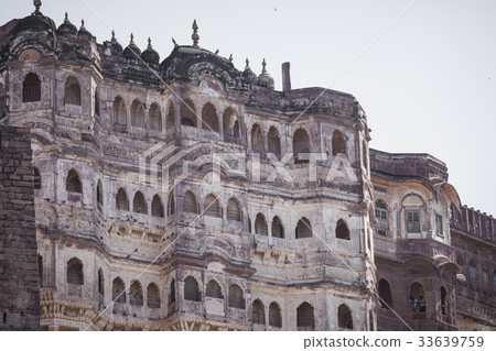 Mehrangarh Fort in Jodhpur, Rjasthan, India 33639759