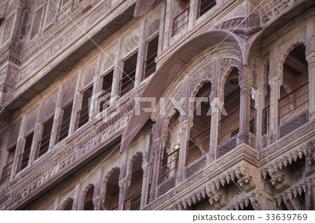 Mehrangarh Fort in Jodhpur, Rjasthan, India 33639769