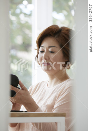 媽媽，家庭主婦，中年韓國人 33642797