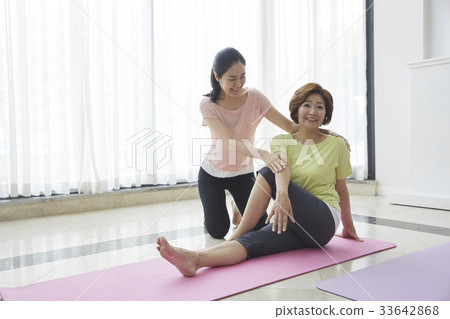 Mom, Daughter, Yoga, Mother and Daughter Mom, Daughter, Yoga, Mother and Daughter 33642868