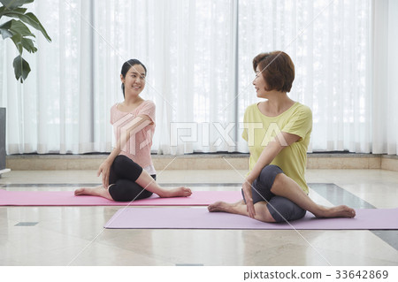 Mom, Daughter, Yoga, Mother and Daughter Mom, Daughter, Yoga, Mother and Daughter 33642869