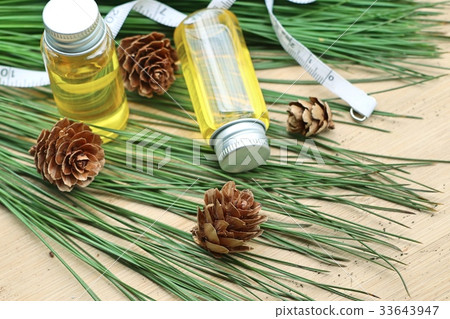 essential pine oil 33643947