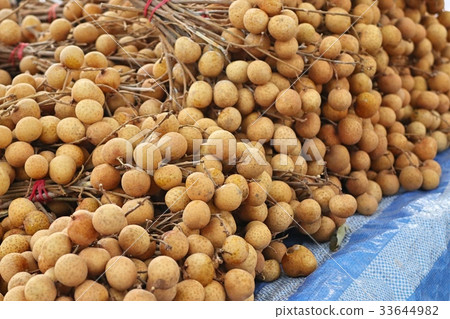 Longan at street food 33644982