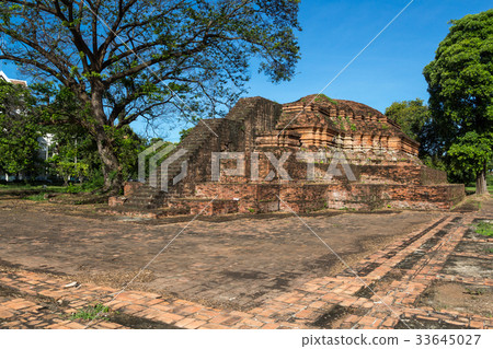 Ancient temple in Wangchan palace. Phitsanulok 33645027