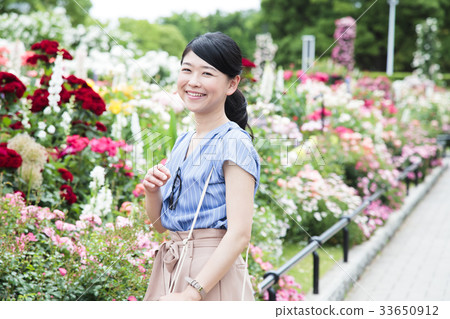 Woman travel yokohama short trip Woman travel yokohama short trip 33650912