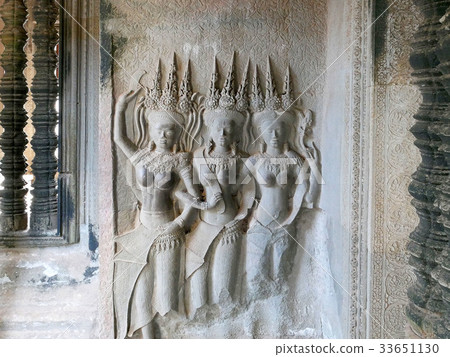 Apsara dancers Apsara dancers 33651130