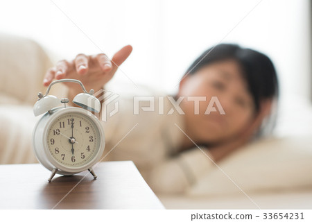 一個停止鬧鐘的女人 一個停止鬧鐘的女人 33654231
