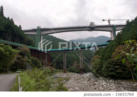 Under construction of Chubu Crossing Expressway 33655769