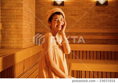 Sauna hot spring bathing break woman - Stock Photo [33655858] - PIXTA