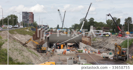 The contruction of aquaduct The contruction of aquaduct 33658755