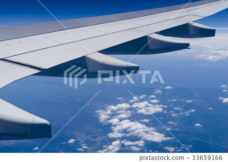 Scenery from inside the cabin 33659166