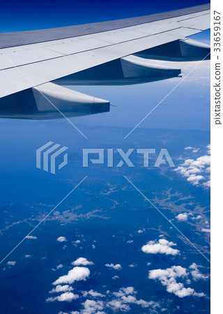 Scenery from inside the cabin 33659167