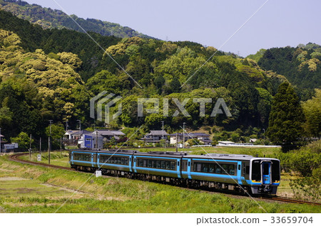 2000 series 4-car formation Limited express "Uwa sea" 33659704