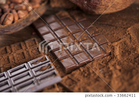 Chocolate bar, candy sweet, dessert food  33662411