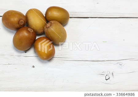 Kiwi fruit Kiwi fruit 33664986