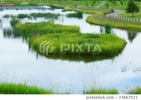 從旭川站前的北大橋的旭川Kitasaito花園的景色 從旭川站前的北大橋的旭川Kitasaito花園的景色 33667015