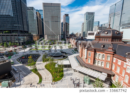 Tokyo station and Marunouchi building group 33667742